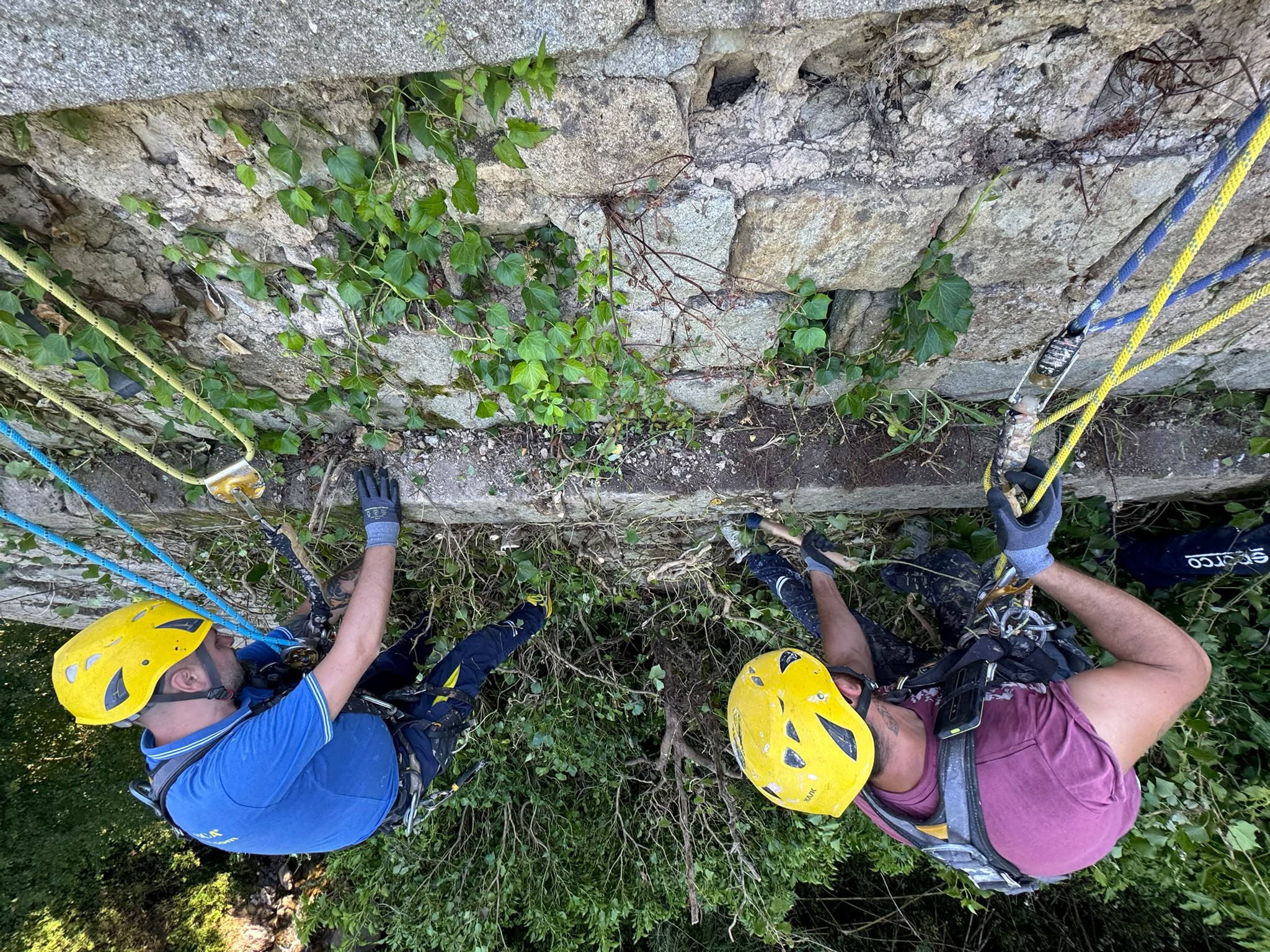 Operatori specializzati in edilizia acrobatica
